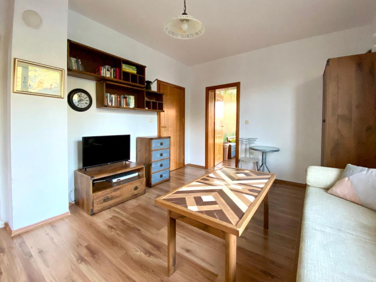 Art Apartments - Pomorie Bagian luar foto